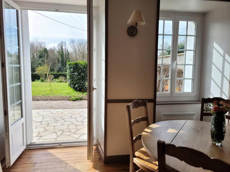 Maison Au Calme A 2 Pas Du Port Cancale Esterno foto